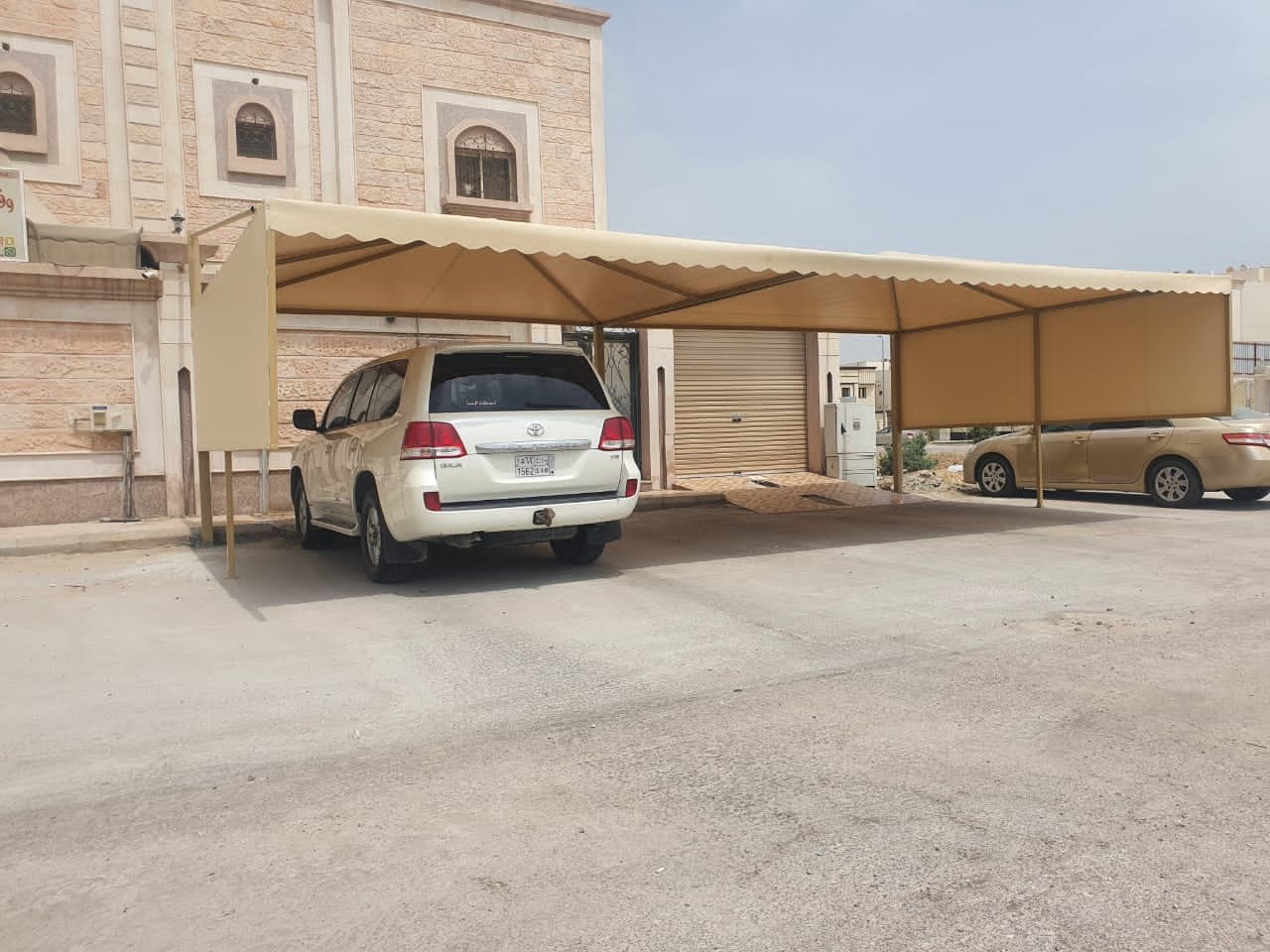 أسعار مظلات السيارات في الرياض